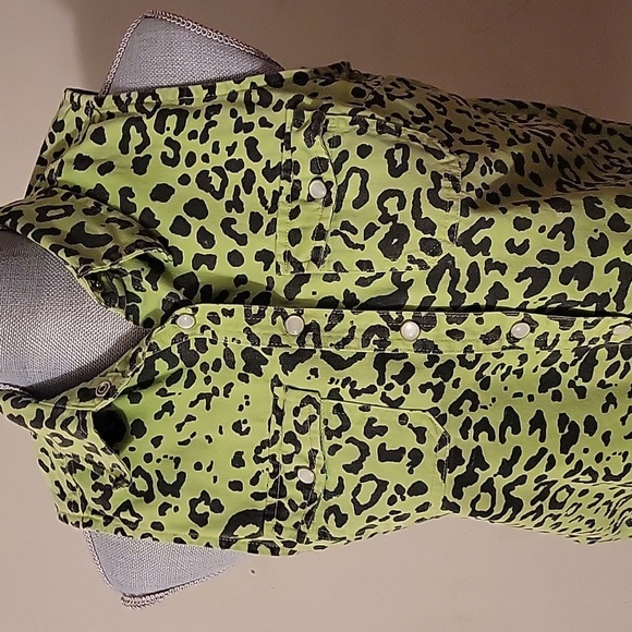 Just One Denim Blend Green & Black Cotton Snap Down Sleeveless Blouse, Size: M - Picture 2 of 6